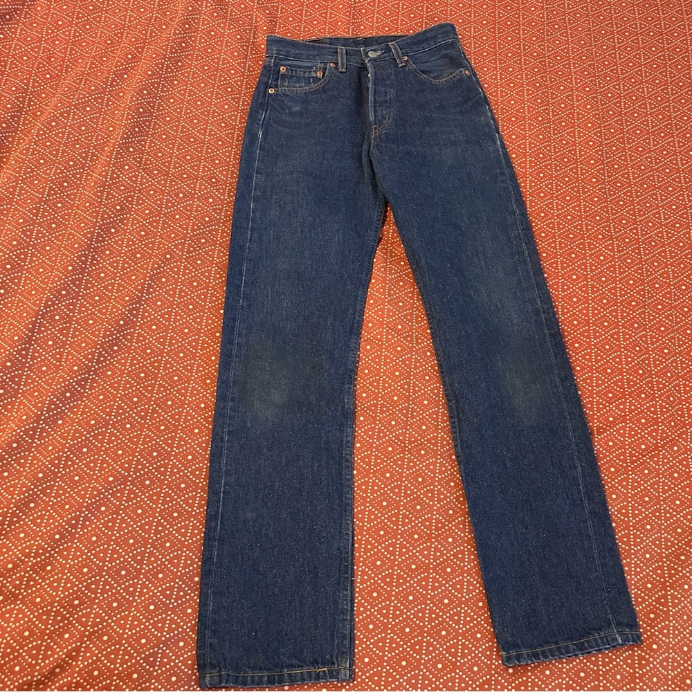 Levi’s 501 button fly denim jeans - size 28